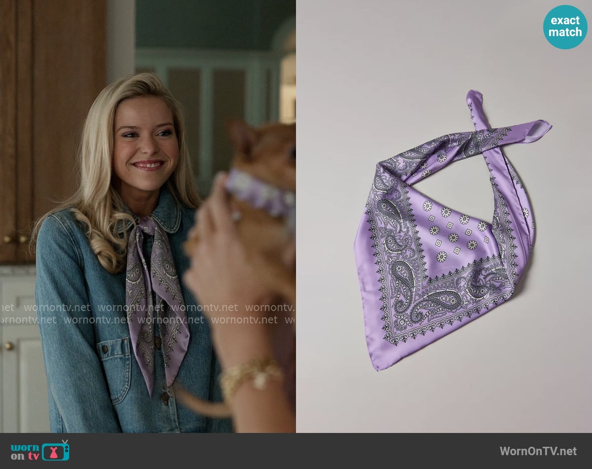 Urban Outfitters Ditsy Paisley Silky Scarf worn by Elle Woods (Lexi Minetree) on Elle