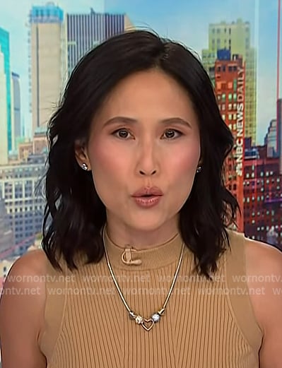 Vicky’s heart necklace on NBC News Daily