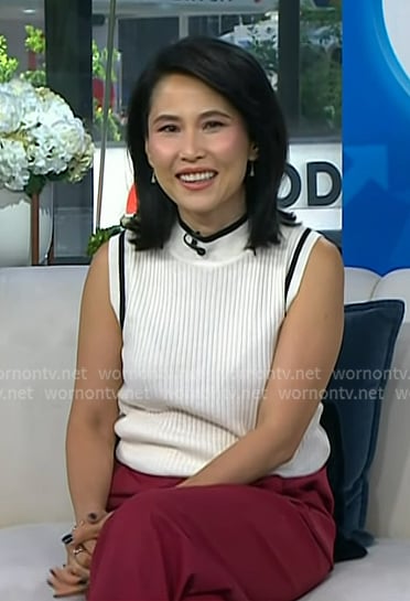 Vicky’s white ribbed knit top on Today