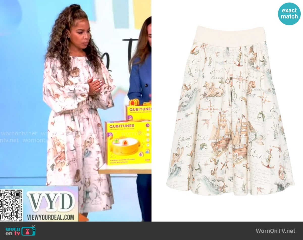 Sunny’s white printed skirt on The View