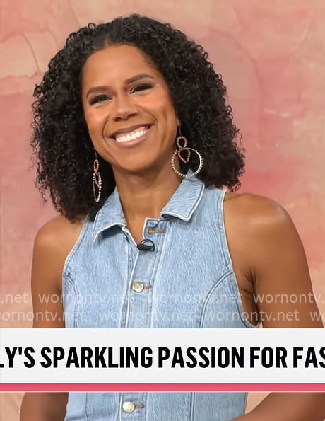 Adriana Diaz’s sleeveless denim jumpsuit on CBS Mornings Adriana Diaz’s sleeveless denim jumpsuit on CBS Mornings