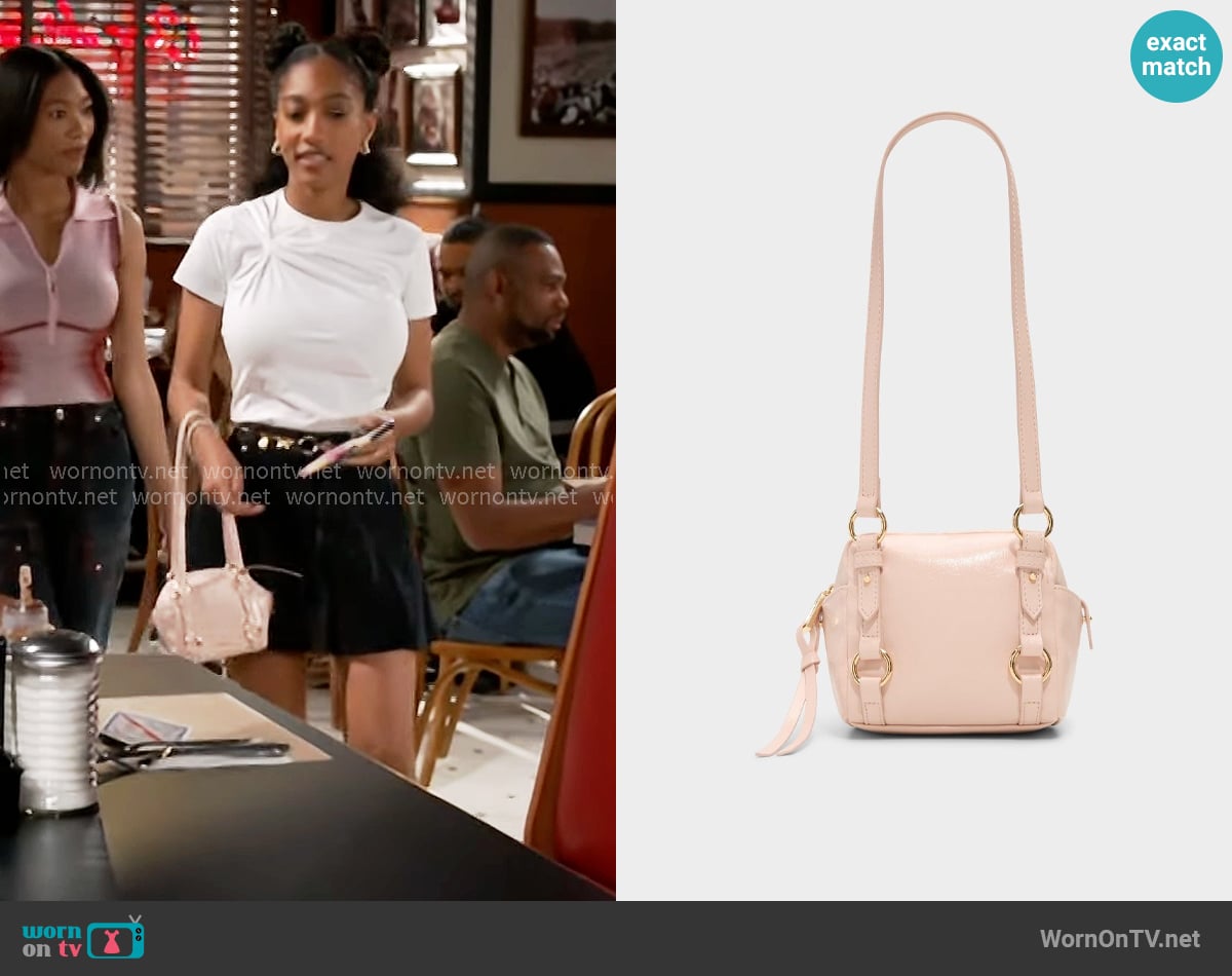 Aldo Ellina Bag worn by Samantha Richardson (Najah Jackson) on Beyond the Gates