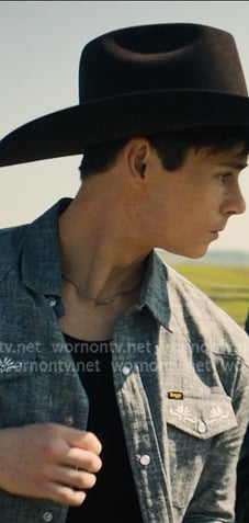Alex’s grey embroidered pocket shirt on My Life with the Walter Boys Alex’s grey embroidered pocket shirt on My Life with the Walter Boys