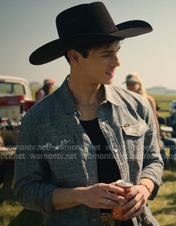 Alex's grey embroidered pocket shirt on My Life with the Walter Boys