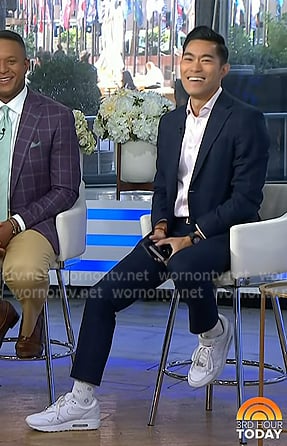 Brian Cheung's white sneakers on Today