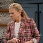 Carol’s pink plaid blazer on Leanne Carol’s pink plaid blazer on Leanne