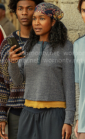 Cleo's blue henley top on Outer Banks