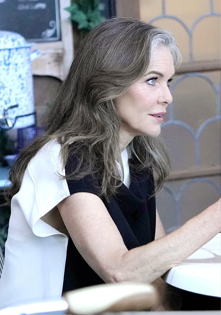 Diane’s black and white top on The Young and the Restless Diane’s black and white top on The Young and the Restless