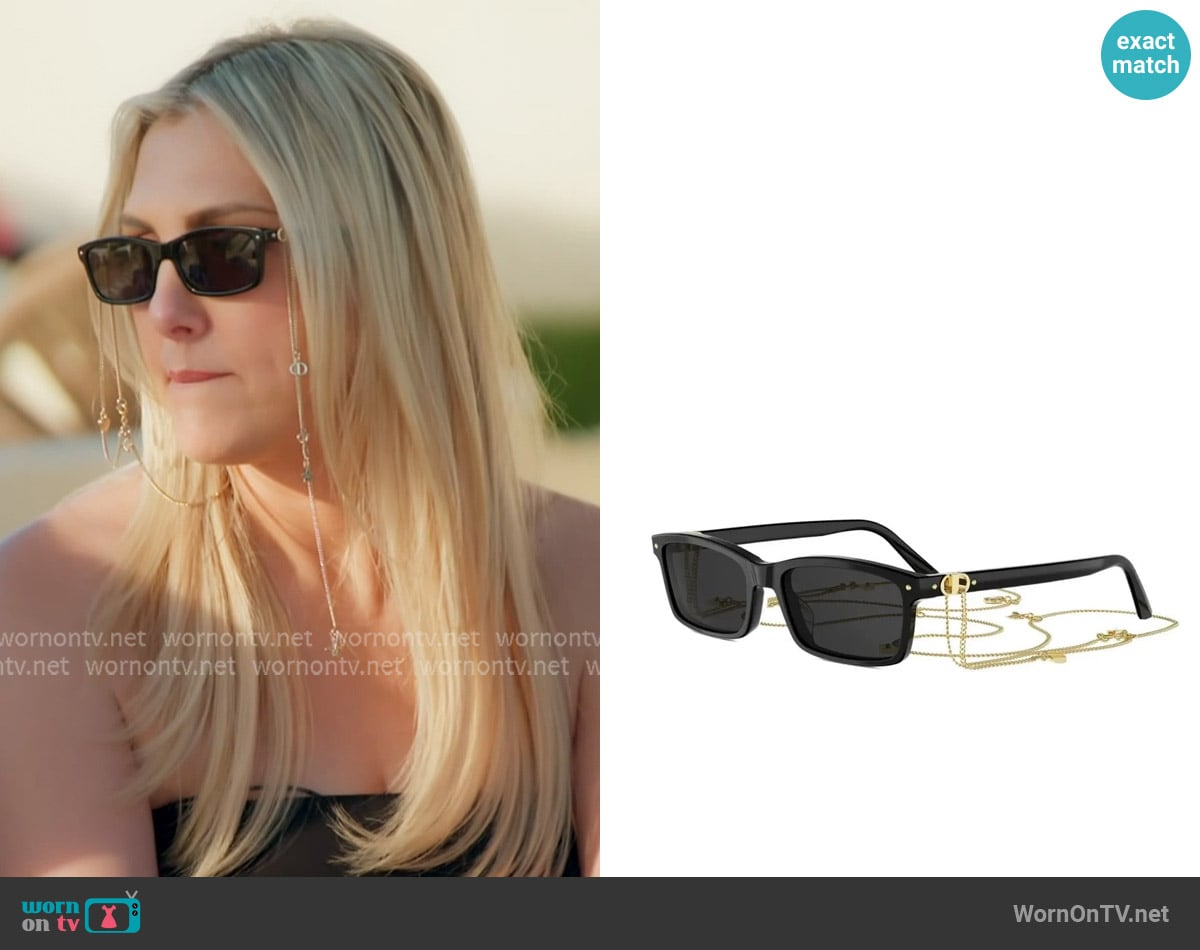 Gina's Dior sunglasses