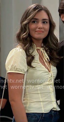 Emma’s yellow top on General Hospital Emma’s yellow top on General Hospital