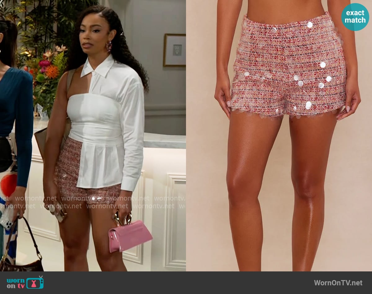 Chelsea's Fashion Nova shorts