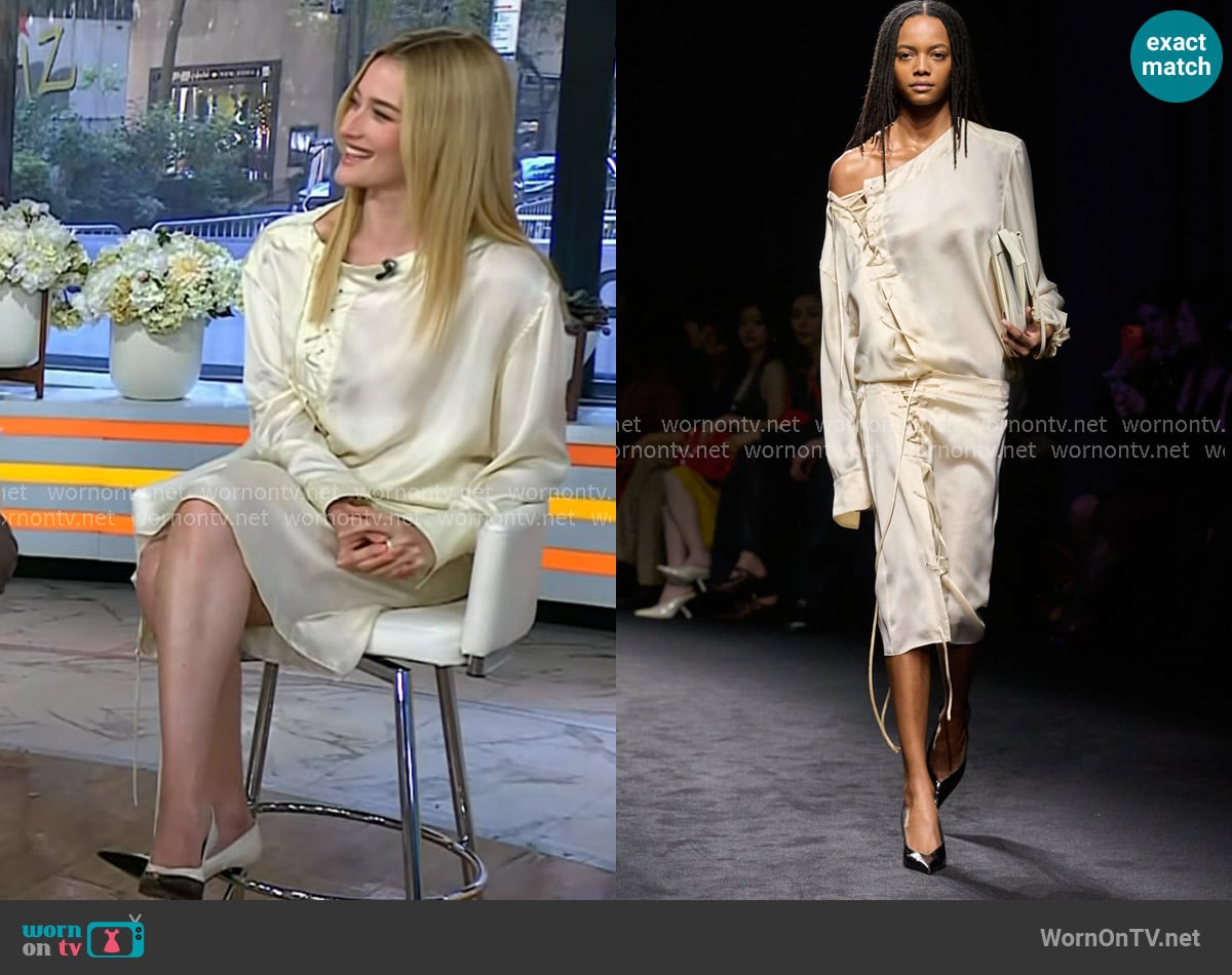 Sarah Pidgeon's Ferragamo outfit