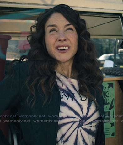 Hannah’s tie dye print tee on My Life with the Walter Boys
