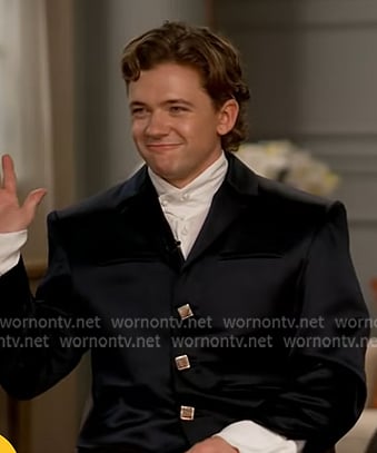 Igby Rigney's navy satin blazer on Good Morning America