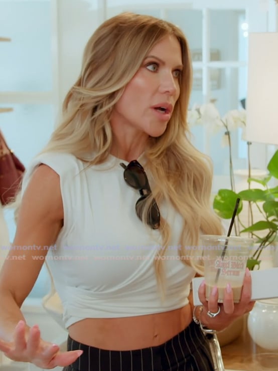 Jennifer’s white twist crop top on The Real Housewives of Orange County