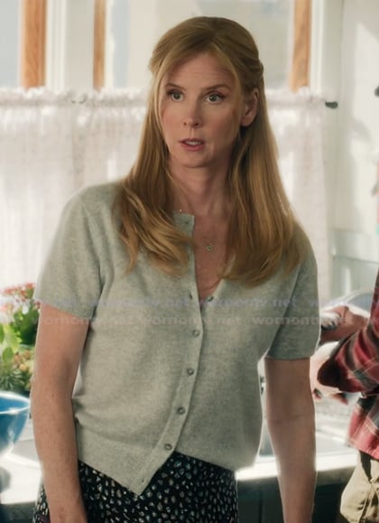 Katherine’s gray sweater on My Life with the Walter Boys Katherine’s gray sweater on My Life with the Walter Boys