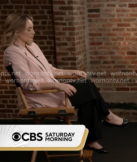 Kelly O'Grady's light pink blazer on CBS Mornings