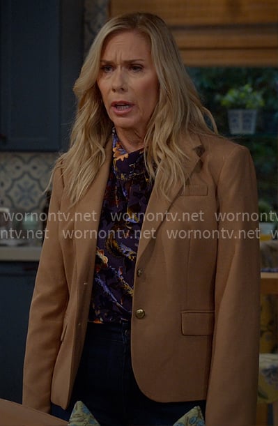 Leanne’s floral velvet blouse and camel blazer on Leanne Leanne’s floral velvet blouse and camel blazer on Leanne