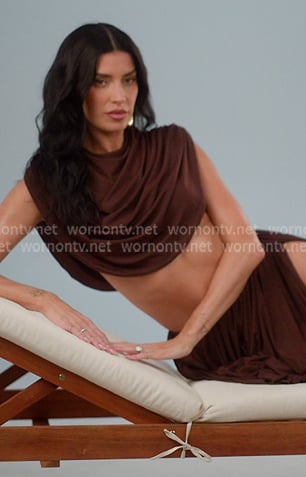 Nicole's brown crop top and skirt on The Girls A Khloe Kardashian Project