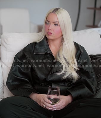 Olivia’s black leather moto jacket on The Girls A Khloe Kardashian Project Olivia’s black leather moto jacket on The Girls A Khloe Kardashian Project