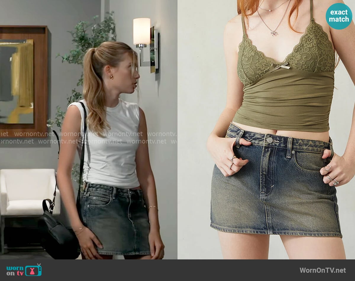Charlotte's Pacsun skirt
