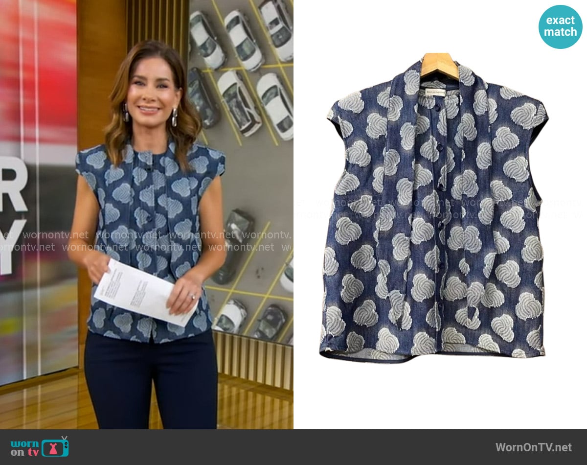 Scanlan Theodore Cloud Print Denim Sleeveless Top worn by Rebecca Jarvis on Good Morning America Scanlan Theodore Cloud Print Denim Sleeveless Top worn by Rebecca Jarvis on Good Morning America