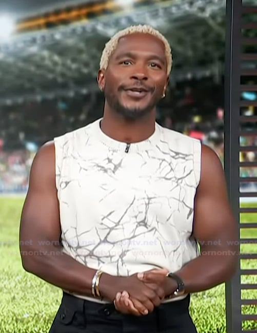 Scott's abstract print tank on Access Hollywood
