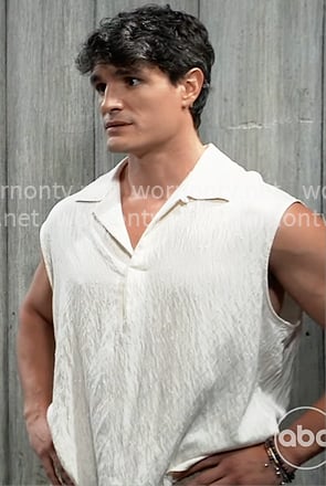 Simon's white sleeveless textured shirt on General Hospital