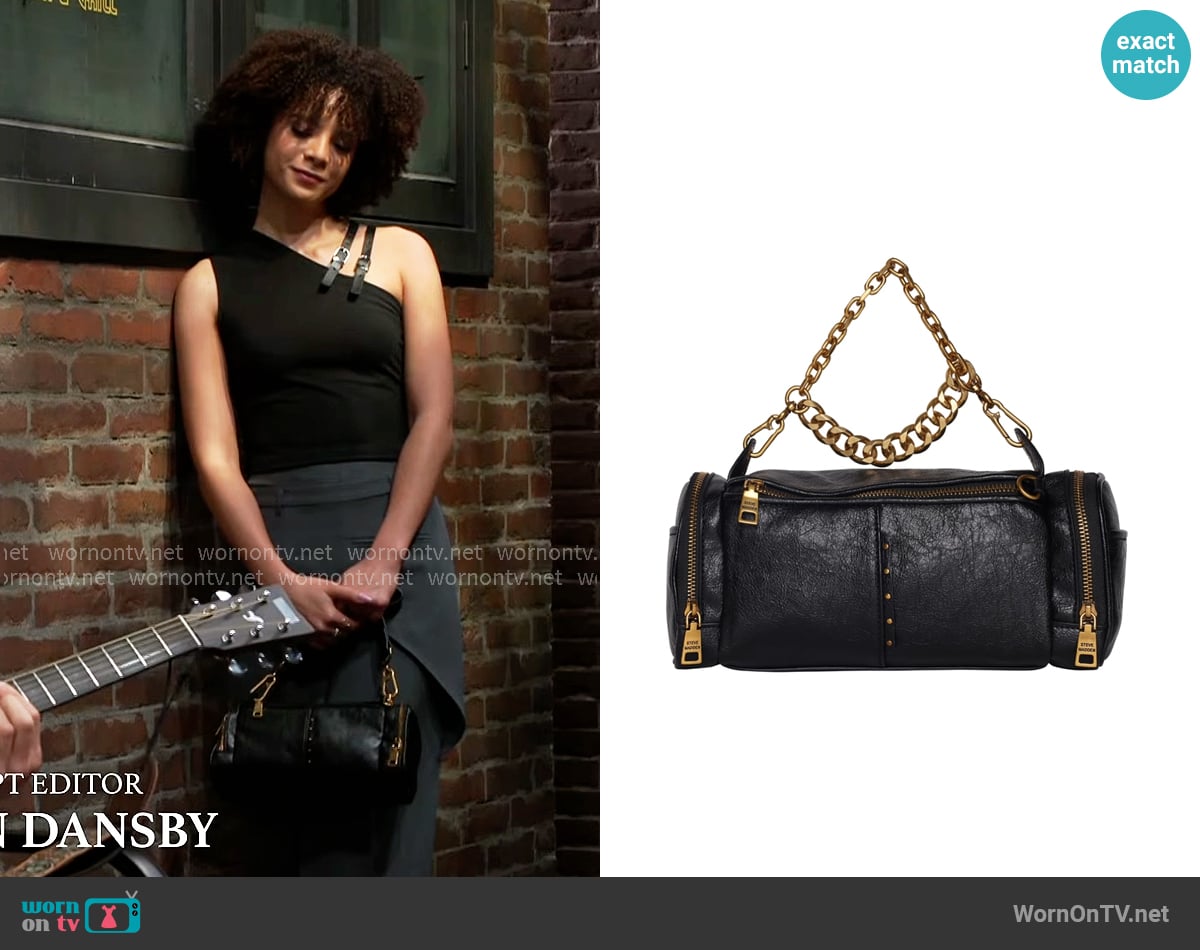 Deanna's Steve Madden bag