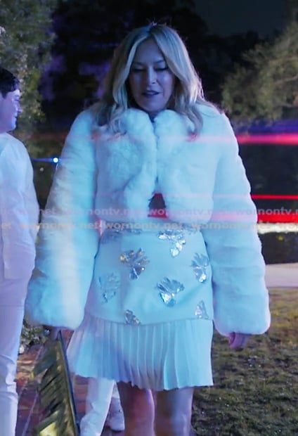 Sutton’s white bow embellished dress on The Real Housewives Ultimate Girls Trip Sutton’s white bow embellished dress on The Real Housewives Ultimate Girls Trip