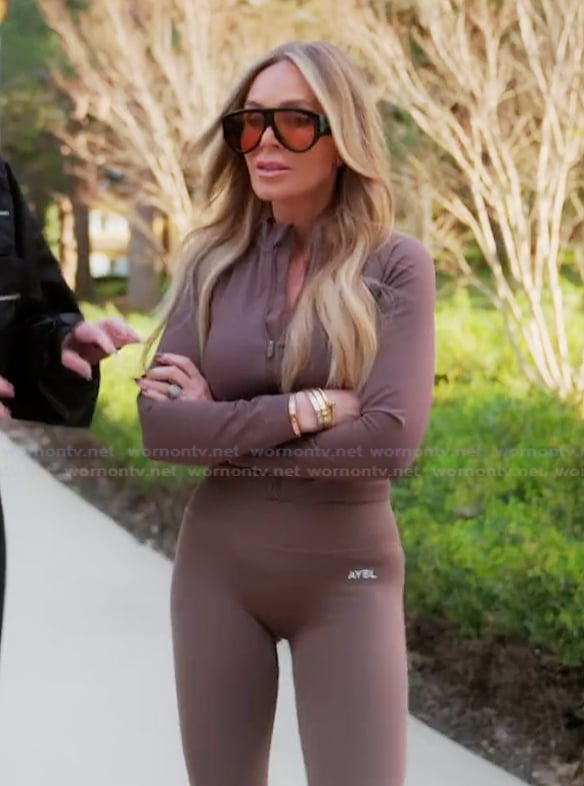 Tamra’s brown leggings and jacket on The Real Housewives of Orange County Tamra’s brown leggings and jacket on The Real Housewives of Orange County