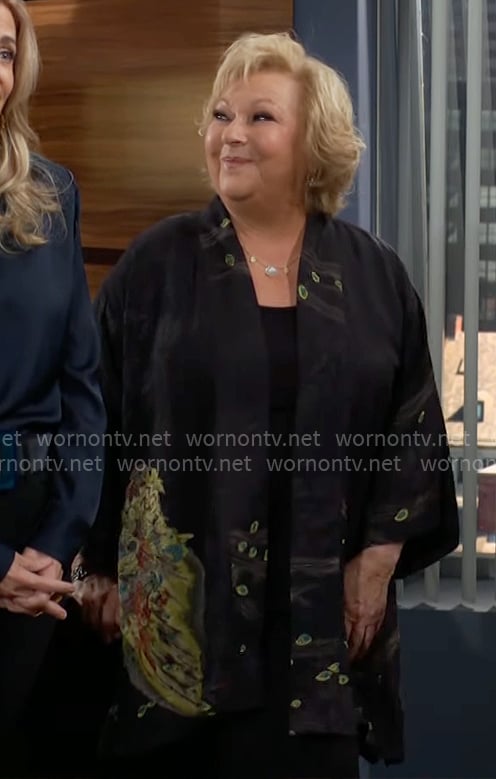 Traci's black feather print kimono on The Young and the Restless