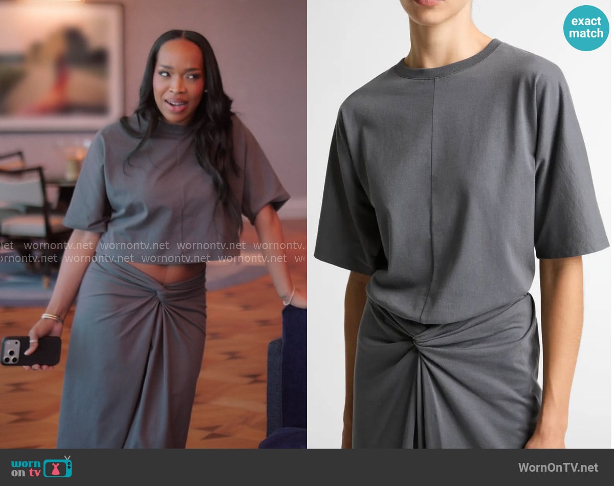 Khadijah's Vince top Khadijah's Vince top