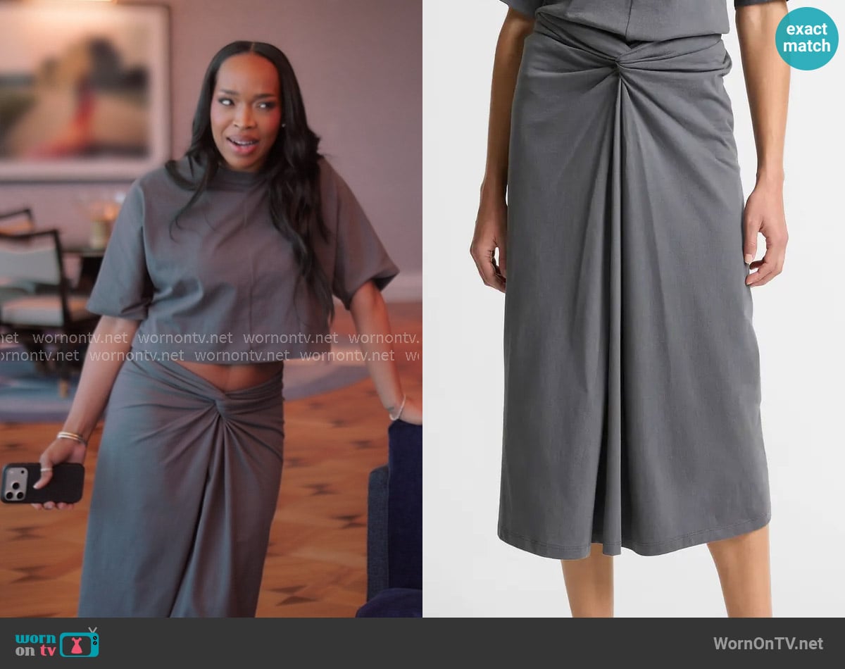 Khadijah's Vince skirt Khadijah's Vince skirt