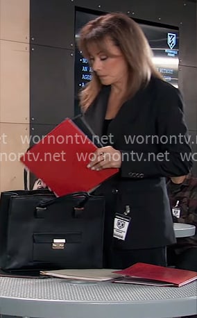 Alexis’s black blazer and bag on General Hospital Alexis’s black blazer and bag on General Hospital