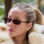 Alix’s black sunglasses on Earle Meets World