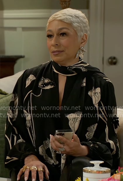 Anita’s black and white floral blouse on Beyond the Gates