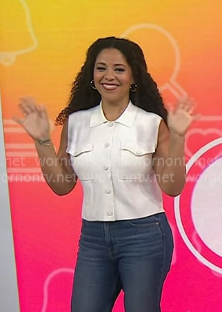 Arianna’s white sleeveless button up top on Today Arianna’s white sleeveless button up top on Today