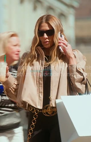 Daisy’s beige beige zip jacket on The Real Housewives of New York City Daisy’s beige beige zip jacket on The Real Housewives of New York City