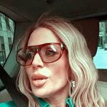 Daisy’s green leather jacket and sunglasses on The Real Housewives of New York City
