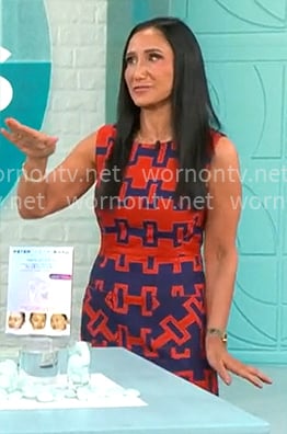 Elizabeth Werner’s red and navy chain print dress on CBS Mornings Elizabeth Werner’s red and navy chain print dress on CBS Mornings