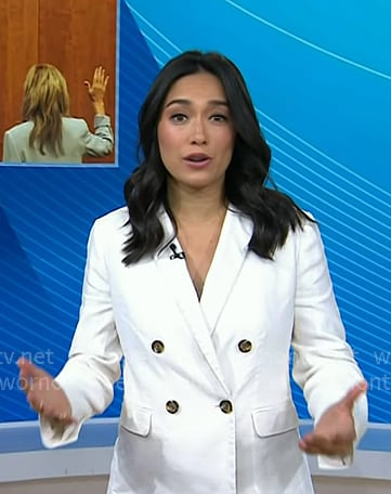 Emilie's white double breasted blazer on Today