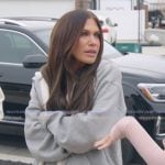 Jessi’s gray pirnted sweatpants on The Secret Lives of Mormon Wives Jessi’s gray pirnted sweatpants on The Secret Lives of Mormon Wives