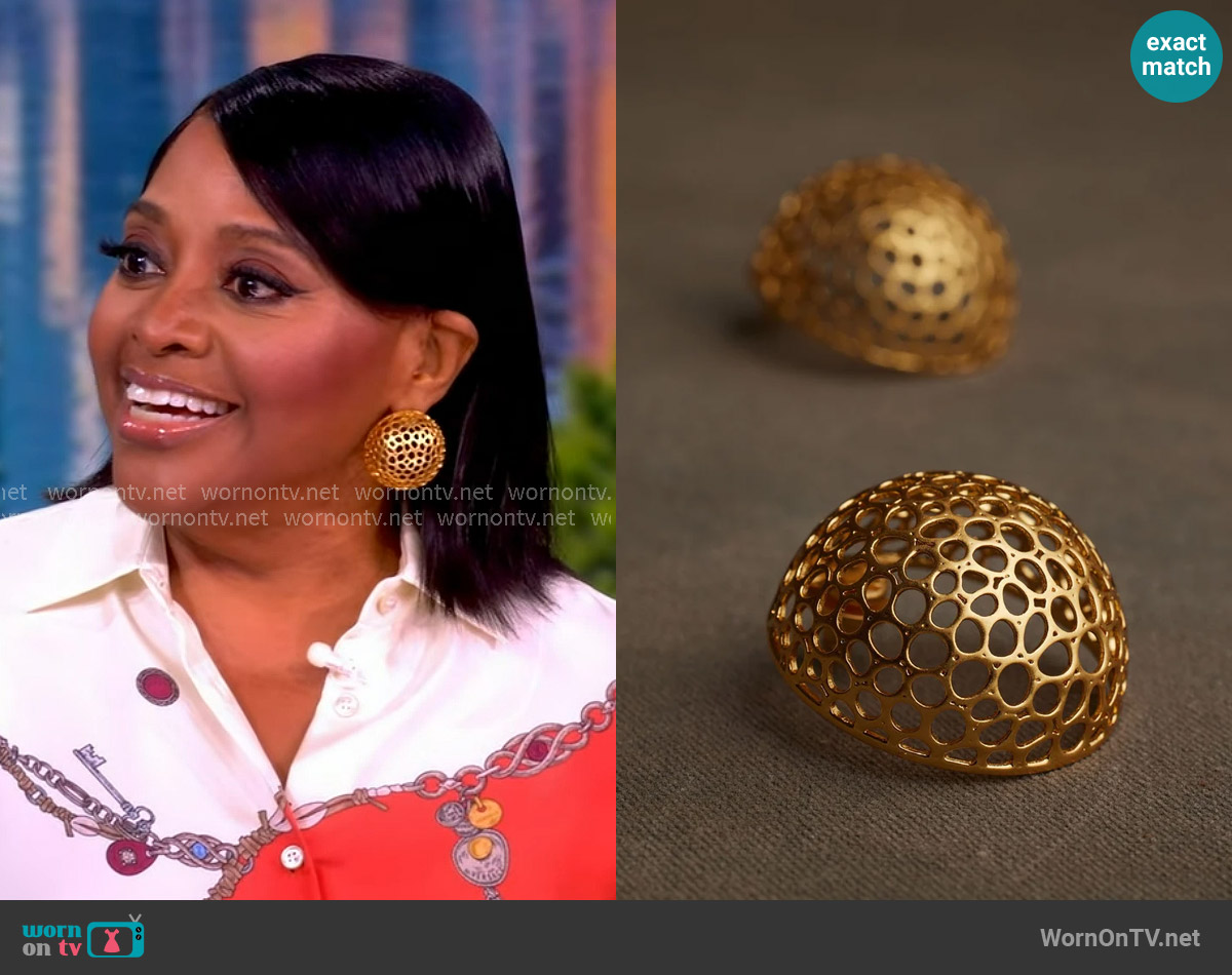 Sherri Shepherd's Khoi earrings