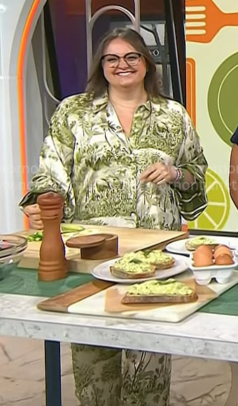 Krissy Downey’s green safari print pajama shirt and pants on Today Krissy Downey’s green safari print pajama shirt and pants on Today