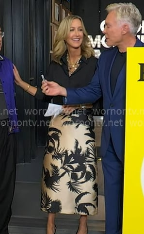 Lara’s beige leaf print skirt on Good Morning America