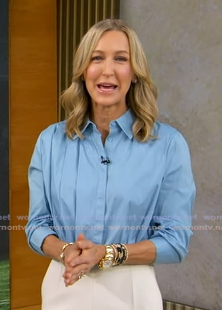 Lara’s blue pleated blouse on Good Morning America Lara’s blue pleated blouse on Good Morning America