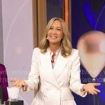 Lara’s white pleated blazer on Good Morning America Lara’s white pleated blazer on Good Morning America