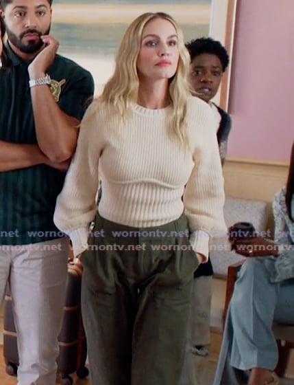 Laura’s yellow knit sweater on All American Laura’s yellow knit sweater on All American