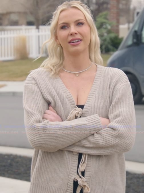 Mayci’s beige bow front sweater on The Secret Lives of Mormon Wives Mayci’s beige bow front sweater on The Secret Lives of Mormon Wives